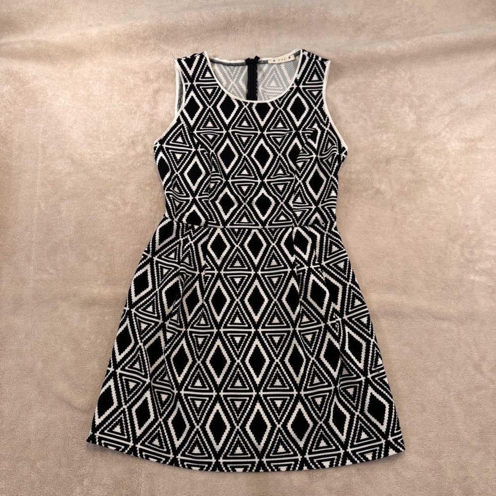 Retro Minimalist Geometric Diamond Fit Flare Dress Chic Mod Party Summer Sz‎ L - Picture 2 of 9